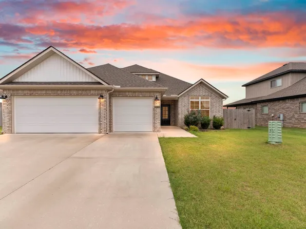1161 Flat Rock St, Centerton, AR 72719