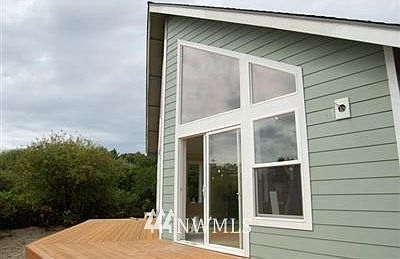 1st image of 385 S Butterclam Street