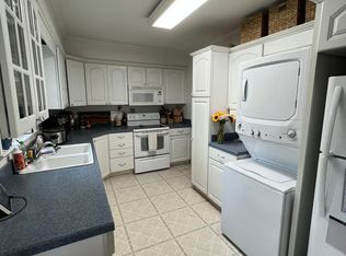 5611 Lake Shore Dr, Knoxville, TN 37920