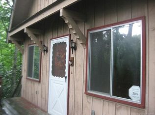 325 Sourwood Rd, Black Mountain, NC 28711