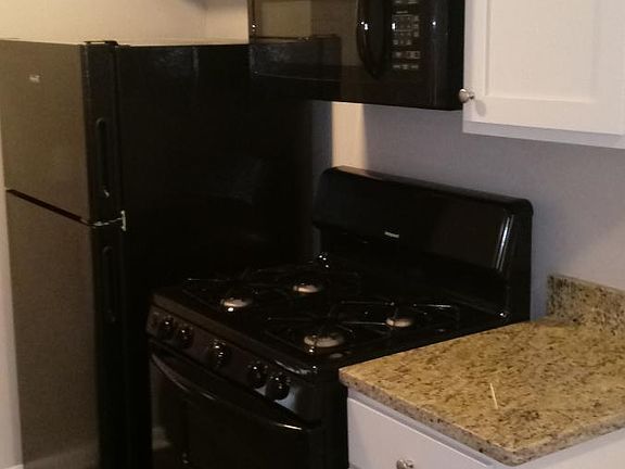 4th image of 1088 Mollno St
