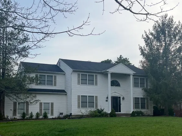 20 Camelot Terrace, Jackson, NJ 08527