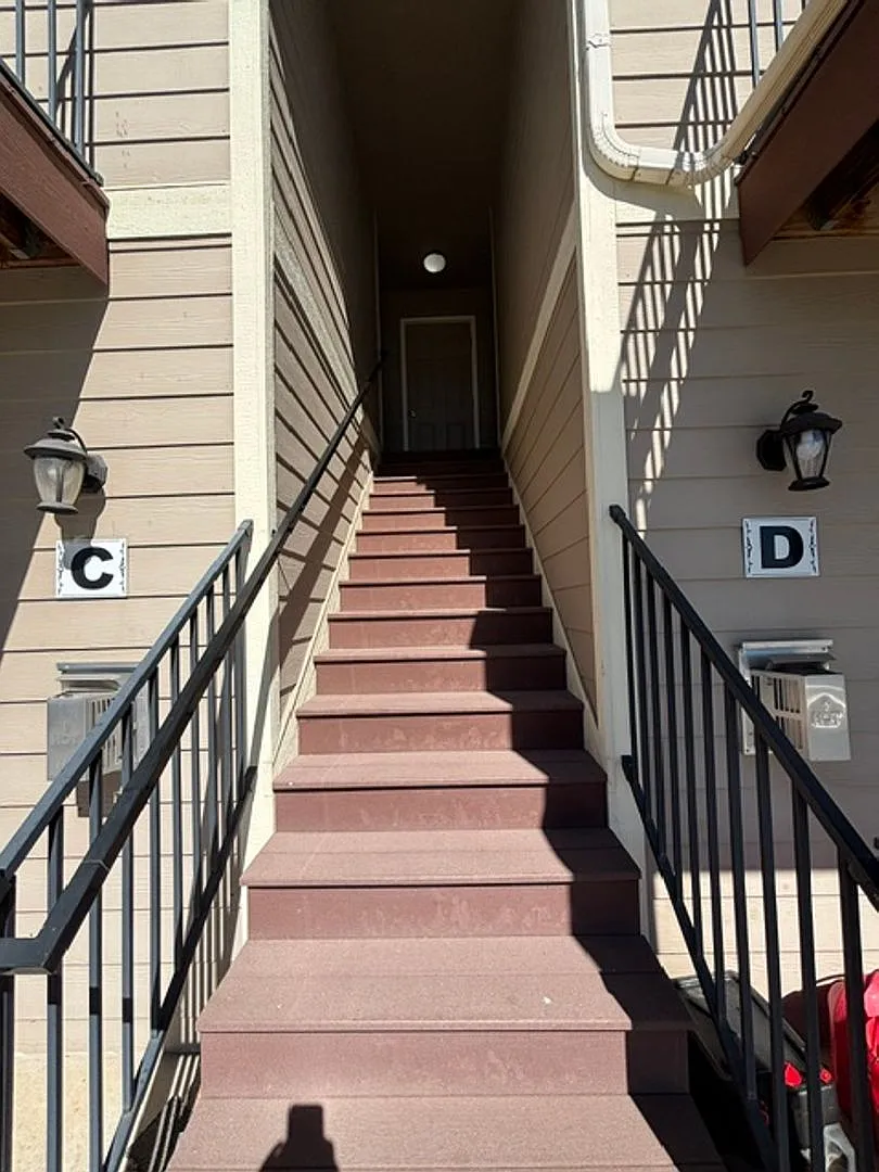 PM 204 115 Montalto Dr. #12 — Photo 2