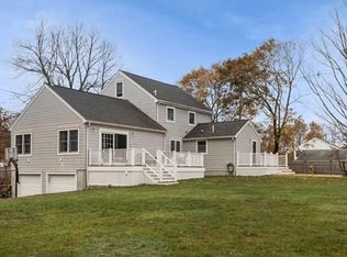 17 Boston St, Middleton, MA 01949