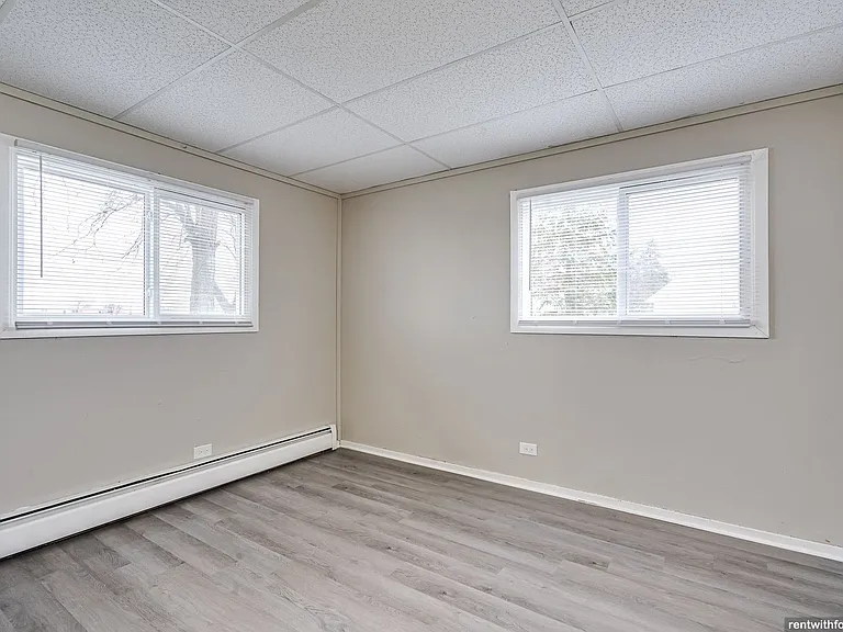 405 School St. — Photo 15