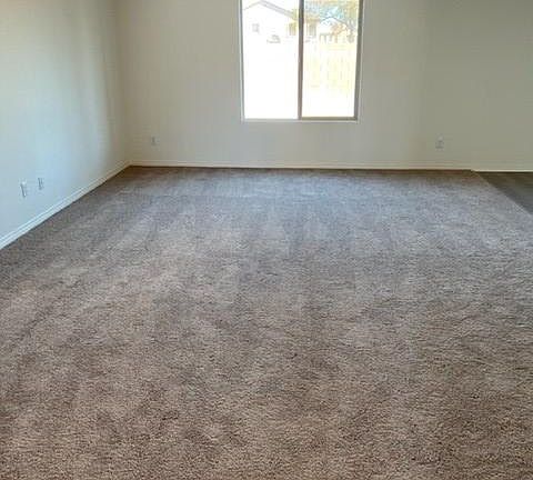 5th image of 4916 Siglo St