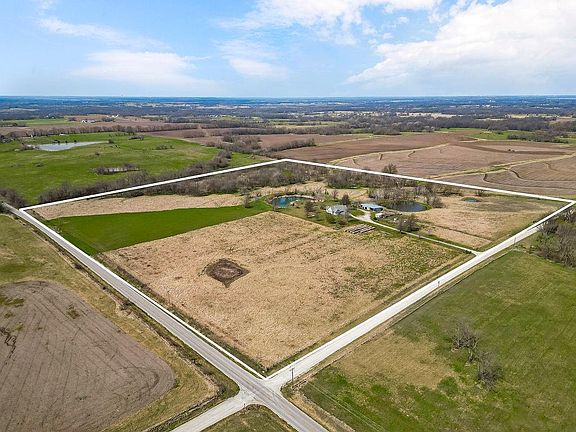 2nd image of 862 SW 1651st Rd