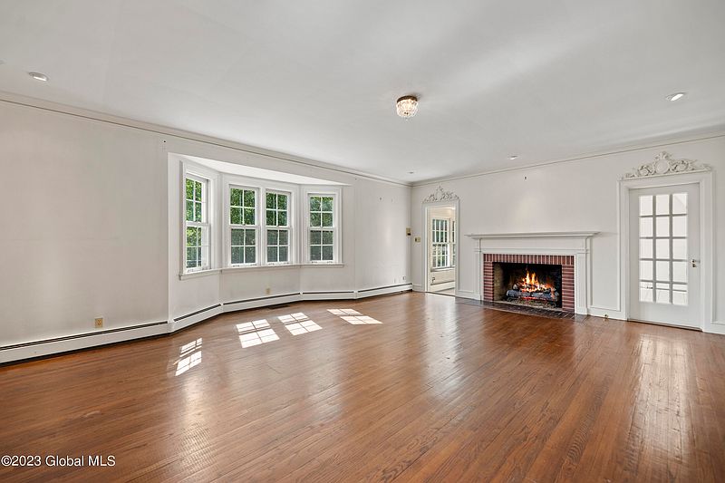 5th image of 47 Spring Street Road