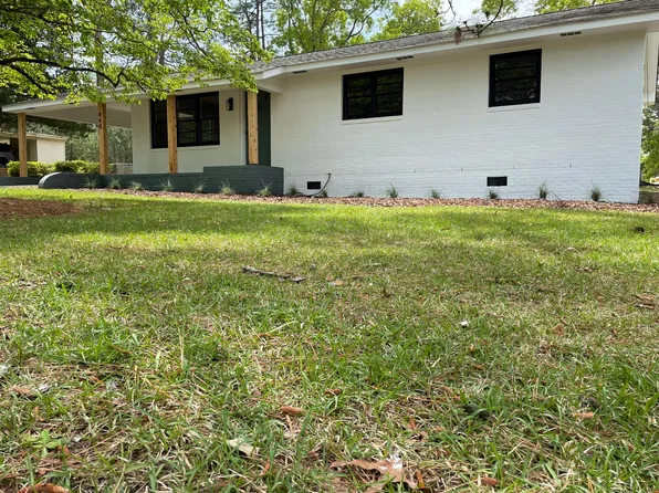 460 W Maine Ave, Southern Pines, NC 28387