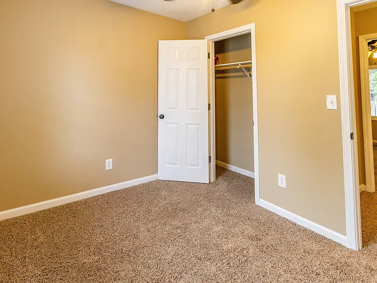 801 N Wester Ln — Photo 6