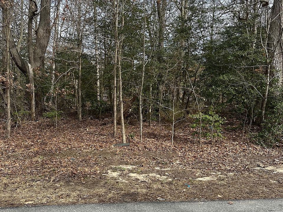 2nd image of 733 Skyview Dr