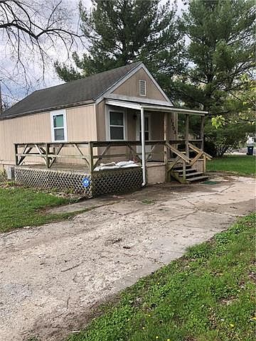 2nd image of 1203 Saint Louis Ave