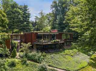 45 Cantitoe St, Katonah, NY 10536