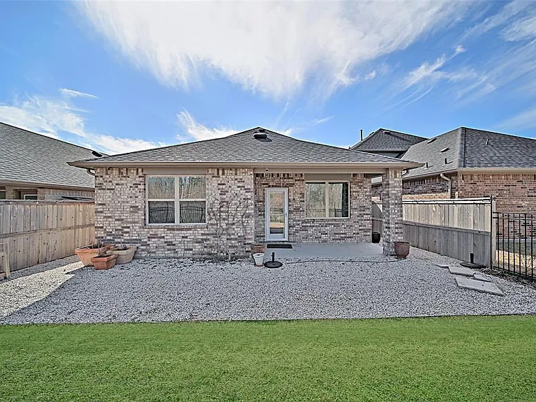 9295 Inland Leather Ln — Photo 23