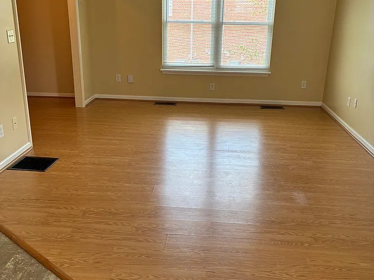 105 Parker Pl #105 — Photo 3