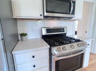 93 Naples Ave #2, Providence, RI 02908