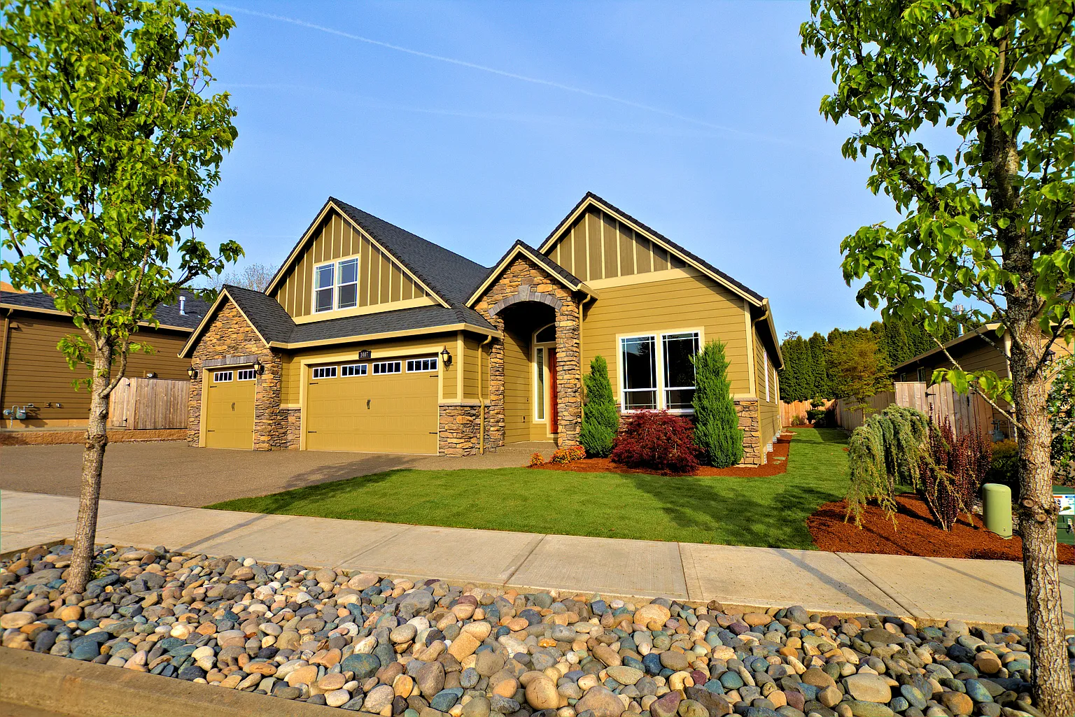 1407 SE Columbia Crest Ct photo 1