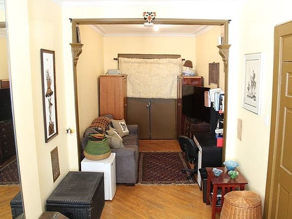 2nd image of 182 Patchen Ave #2