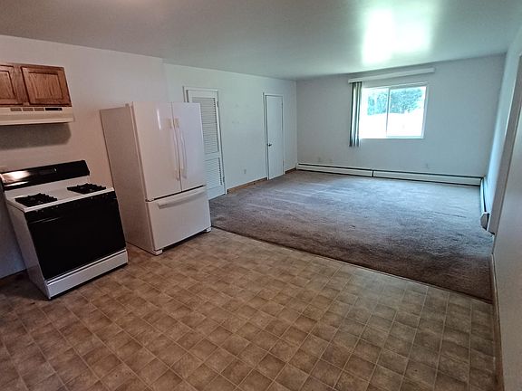 2nd image of 1005 41st Ave #10837484