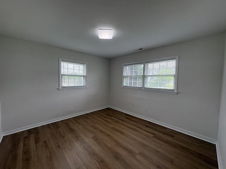 499 Greenwell Ct — Photo 15