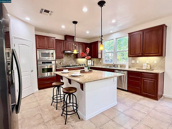 4th image of 7240 Willow Creek Cir
