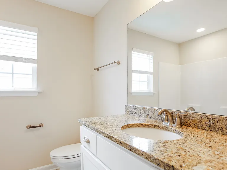 308 Pecan Point Dr — Photo 16