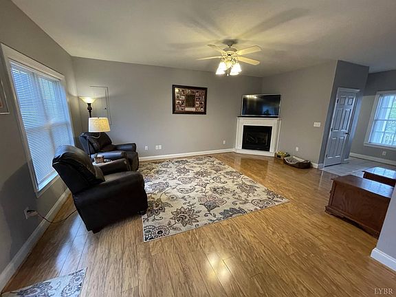 4th image of 203 Wyndhurst Dr Lot 2