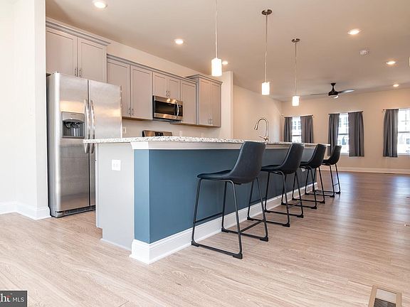 4th image of 35101 Wright Way