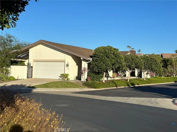 14 Shoal Dr, Newport Beach, CA 92625