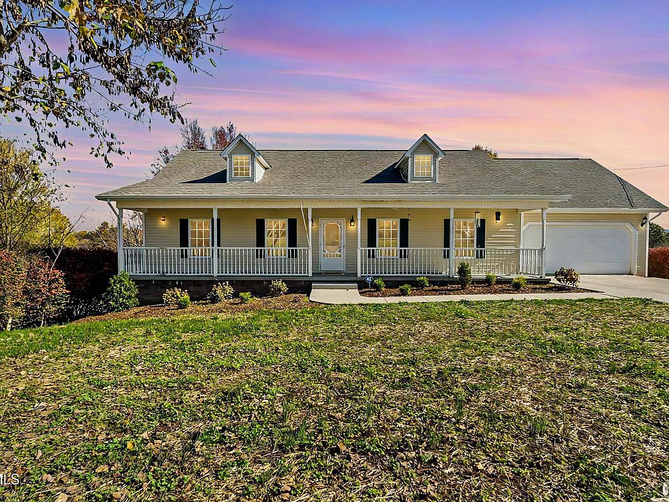 1st image of 127 Hazelnut Dr