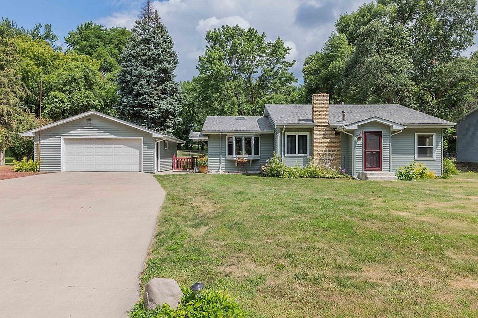 1st image of 8816 Green Haven Dr N