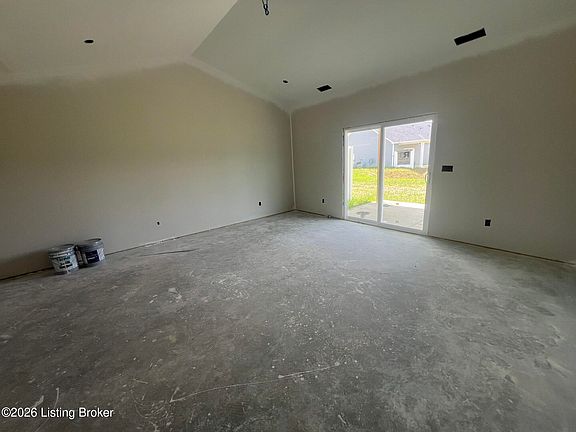 4th image of 60 Brookley Dr