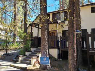 1095 Robin Rd, Wrightwood, CA 92397