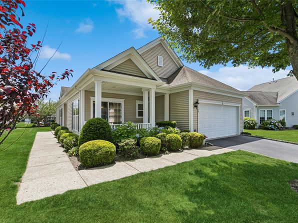 2 Bedroom Homes for Sale in Mount Sinai NY | Zillow