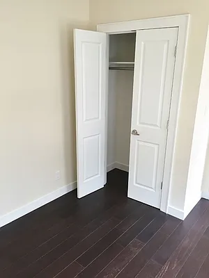 Rented by Azure Realty NY LLC | media 21