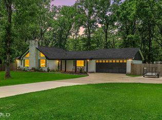 8111 Southdowns Dr, Shreveport, LA 71107