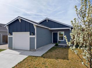 1305 12th St, Benton City, WA 99320