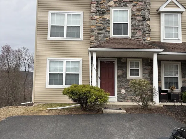 62 Ridge View Cir #A, East Stroudsburg, PA 18302
