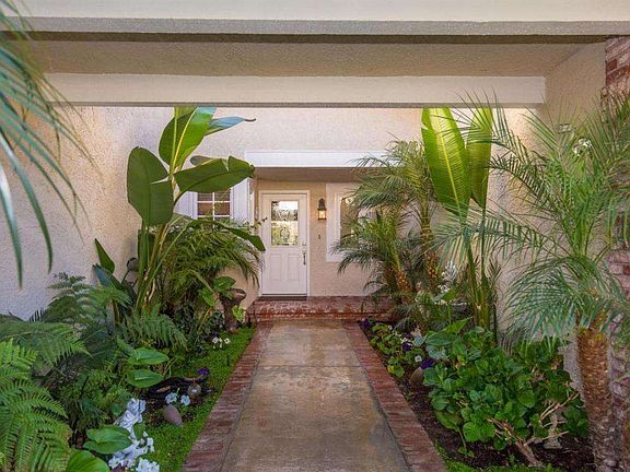 3rd image of 4053 Weeping Willow Dr