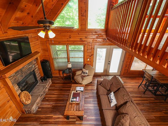 5th image of 556 Wildwood Forest Way