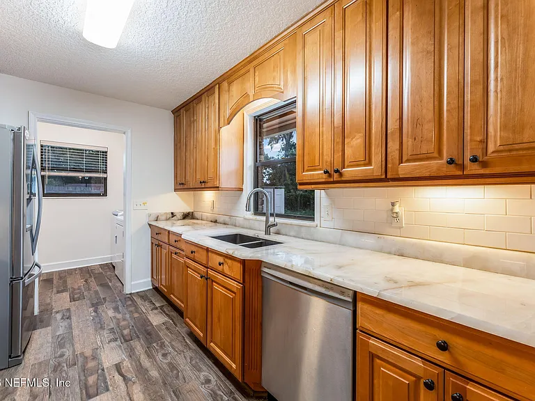 13926 Spanish Marsh Ct — Photo 9