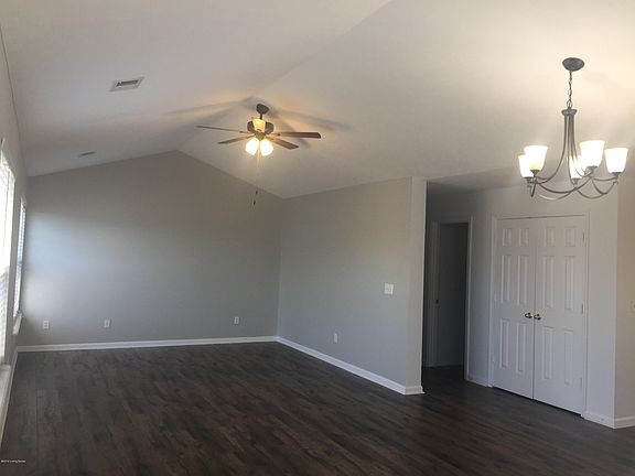 4th image of 9522 Bayberry Green Ln