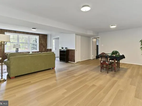 (undisclosed Address), Fairfax, VA 22032
