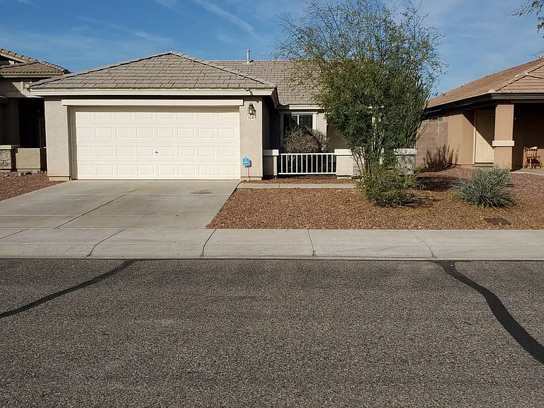 2514 S 110th Dr — Photo 1