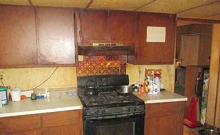 5th image of 1104 Holyoke Ct