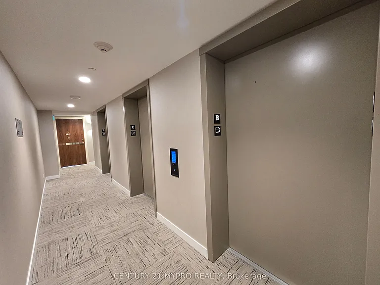 27 McMahon Dr #1806 — Photo 35