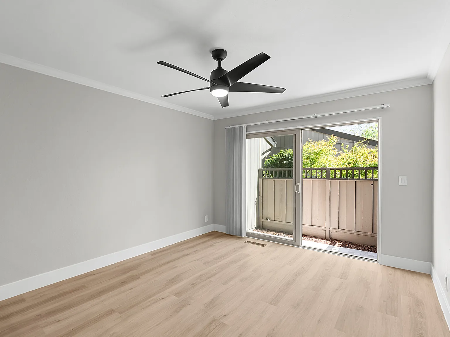 2 bed, 2.5 bath, 1757 sqft, $4,600 — Photo 4