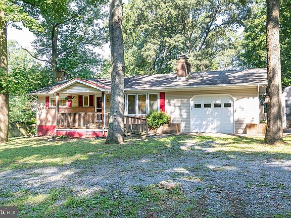 4th image of 8229 Forest Glen Dr