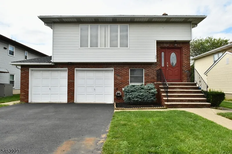 28 Elmhurst St #1