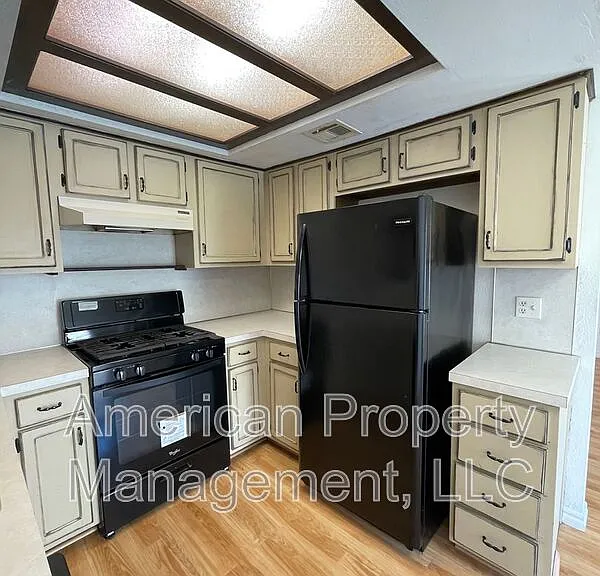 6185 S Zunis Ave — Photo 11